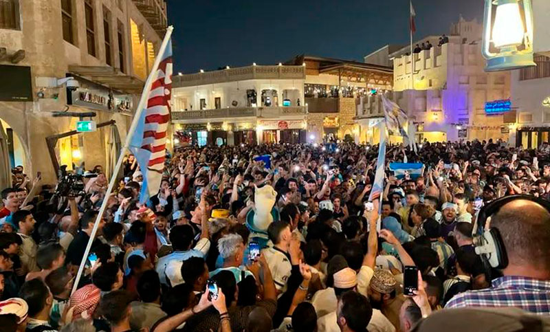 Los hinchas argentinos realizaron el último banderazo en Qatar