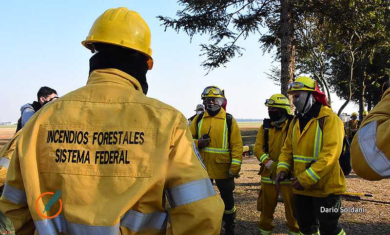 Destinan $424 millones a la provincia de Santa Fe para combatir los incendios forestales