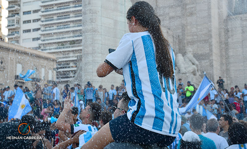 ¡Argentina en la final! El Monumento a la Bandera fue el escenario del festejo