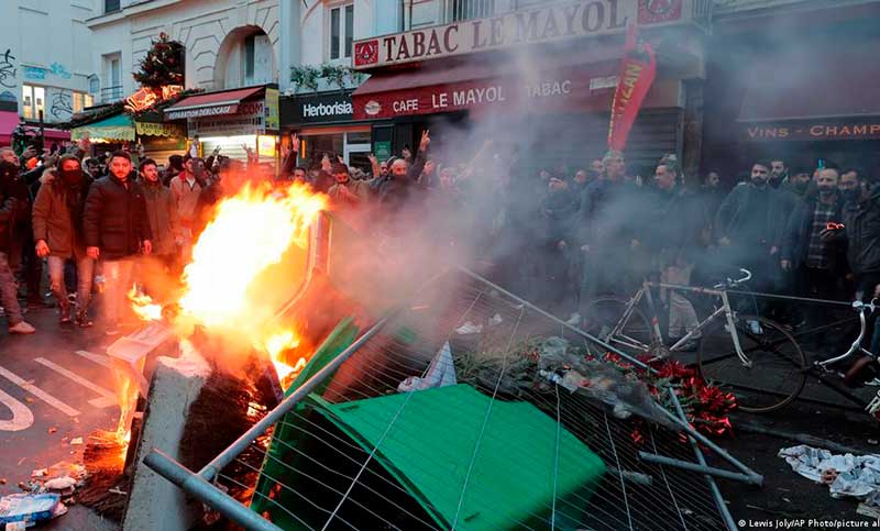 Enfrentamientos en Francia por ataque «racista» al centro cultural kurdo