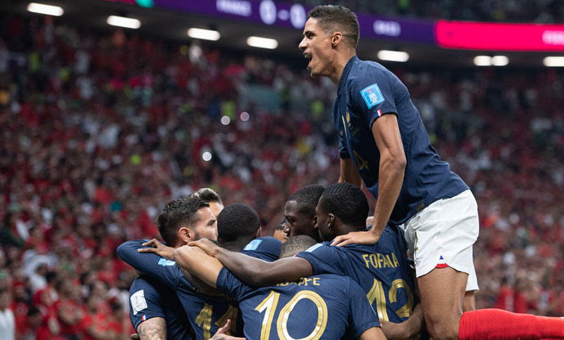 Sin sobrarle nada, Francia venció 2 a 0 a Marruecos y jugará la final contra Argentina