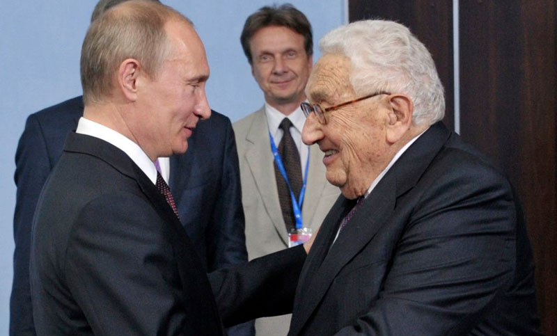 Ucrania critica a Henry Kissinger por instar a negociaciones de paz