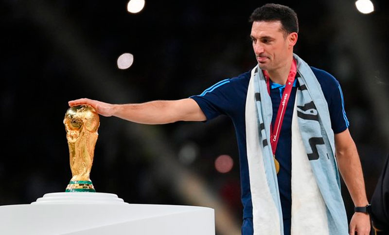 Scaloni: «Es un momento para disfrutar, sobre todo la gente»
