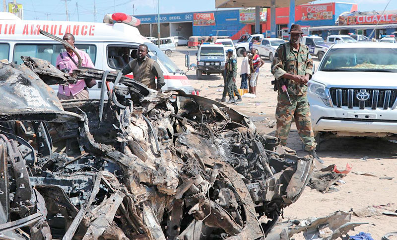 Al menos nueve muertos deja un doble atentado con coche bomba en Somalia