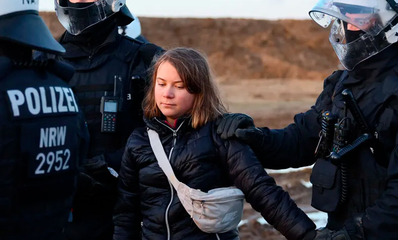 Greta Thunberg fue detenida un par de horas durante protesta contra una mina