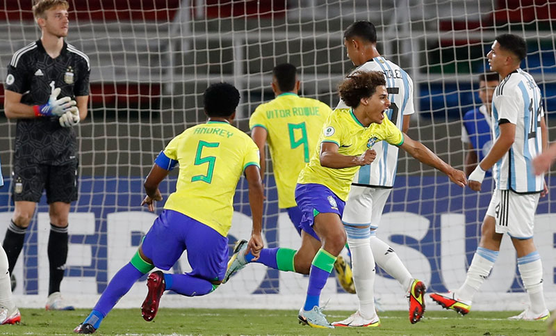 El Sub 20 argentino cayó por 3 a 1 ante Brasil por el Sudamericano
