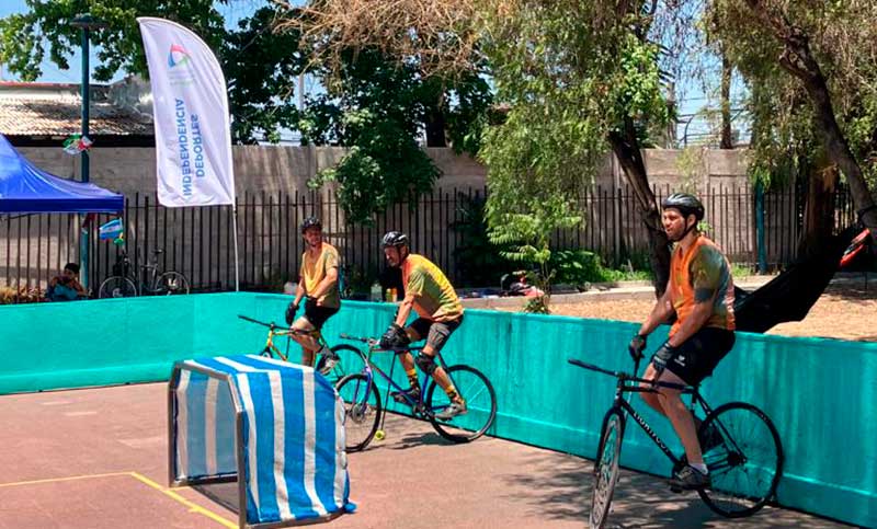 Con presencia rosarina, se realiza el Sudamericano de Bike Polo en Chile