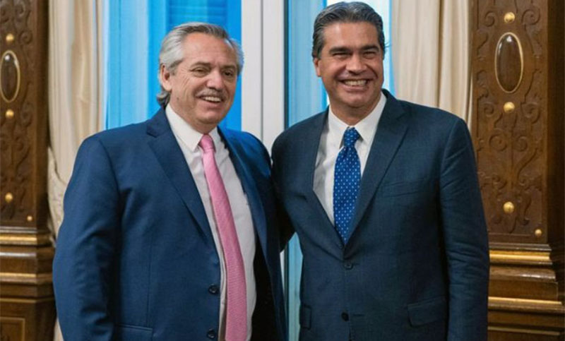 Para Capitanich, si el presidente va por la reelección, no debe competir ningún otro dirigente del FdT