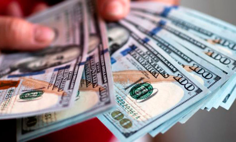 Fuerte rebote del dólar blue hasta los $354