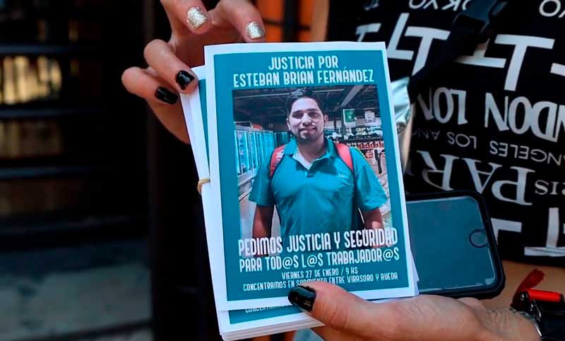 Familiares y amigos de Esteban Fernández marchan al Centro de Justicia Penal