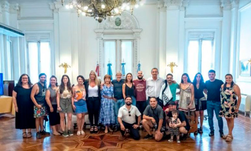 El intendente recibió a representantes locales en el Pre Cosquín 2023