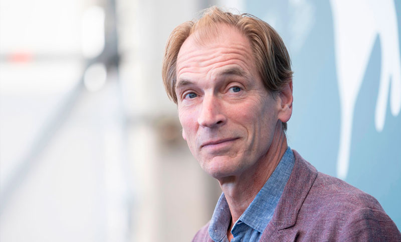 El actor británico Julian Sands fue declarado desaparecido en las montañas de Los Ángeles