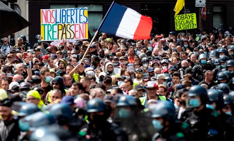 Multitudinaria marcha en París contra la reforma jubilatoria de Macron
