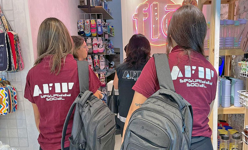 La AFIP detectó empleo no registrado y evasión fiscal en comercios textiles del barrio porteño de Flores