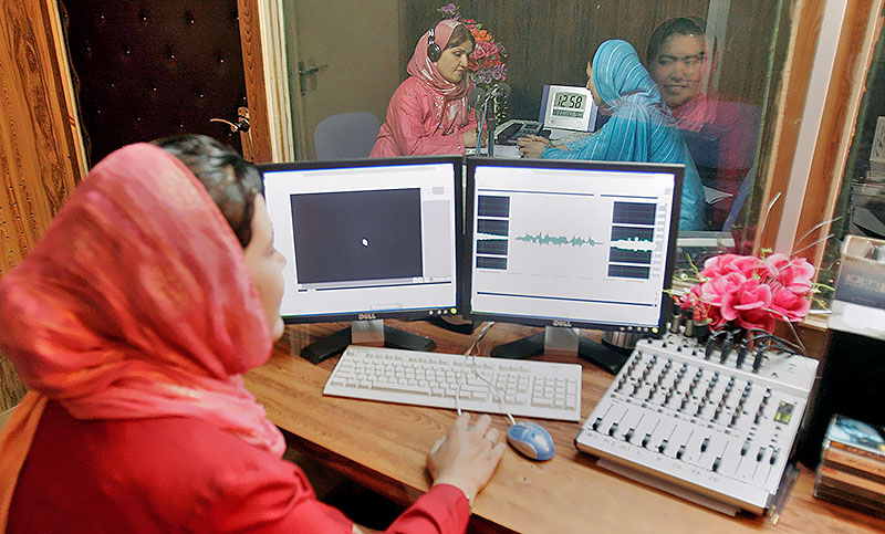 Cerca de 1.900 empleados de radio quedaron cesantes en Afganistán desde el retorno de los talibanes al poder