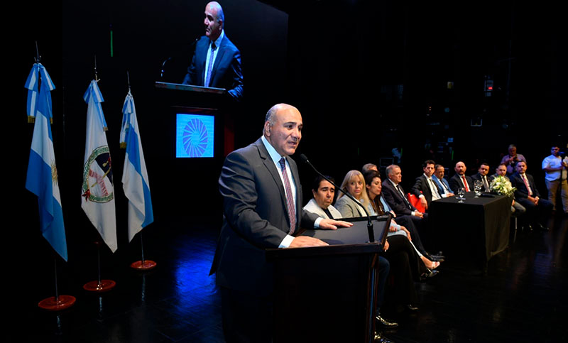 Manzur volvió a asumir como gobernador en Tucumán