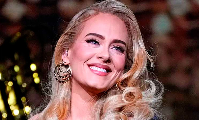 Adele anunció que lanzará su propia película de sus shows en Las Vegas