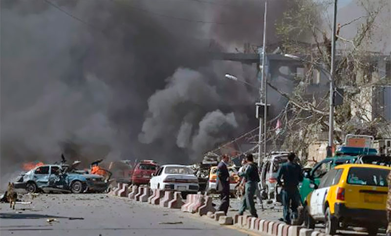 Murió un gobernador talibán en Afganistán víctima de un atentado suicida