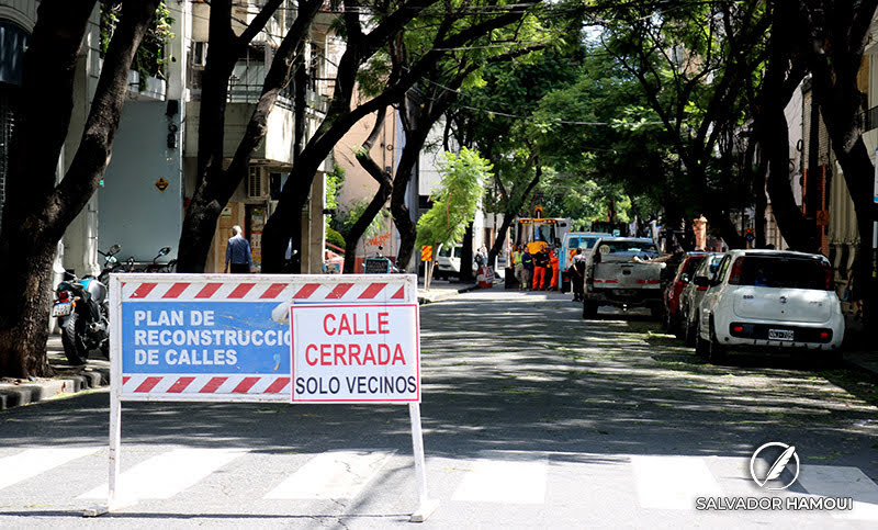 Por obras y bacheos, el tránsito se vio interrumpido en varias zonas de Rosario