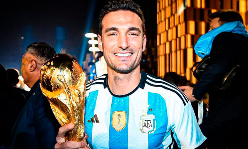 Lionel Scaloni fue elegido como el mejor DT de Sudamérica