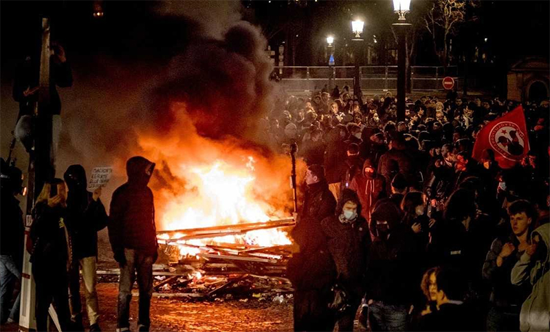 París es un hervidero: represión policial y protestas masivas contra la reforma jubilatoria de Macron