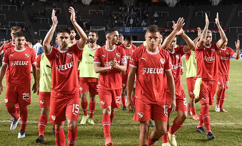 Independiente derrotó a Bolívar y avanza en la Copa Argentina
