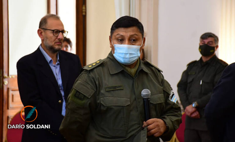 Balaceras en Rosario: Aníbal Fernández desplazó al jefe del comando unificado Ricardo Daniel Castillo