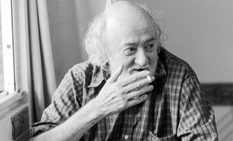 A los 77 años, murió el escritor y periodista Enrique Symns