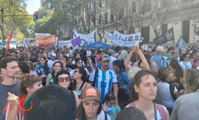 Ciudad de Buenos Aires: hubo dos marchas para conmemorar el Día de la Memoria, Verdad y Justicia