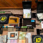 Allanaron domicilios de funcionarios y policías por el crimen de un barrabrava de Newell’s