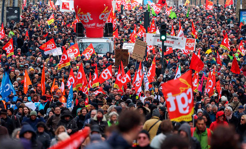 Firmes en el reclamo: miles de trabajadores protestan contra la reforma de pensiones