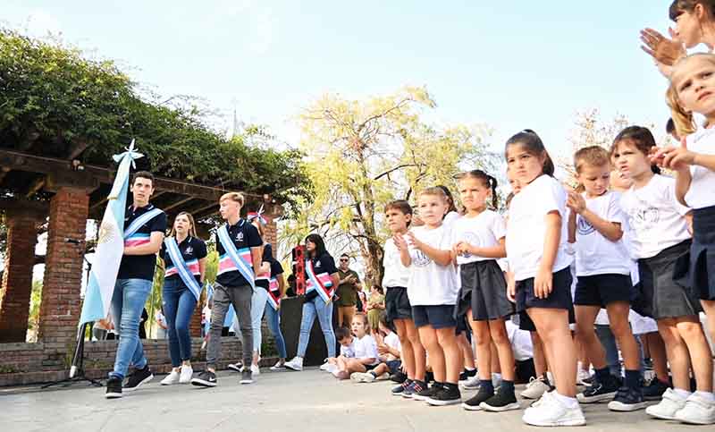 Santa Fe inauguró el ciclo lectivo 2023 en los niveles inicial, primario y secundario