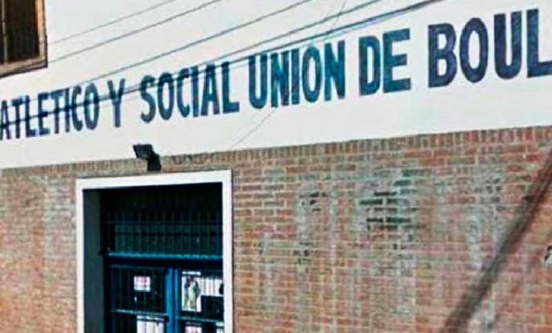 Entró a los tiros en un club de barrio de San Isidro e hirió a un joven y a una nena de 4 años