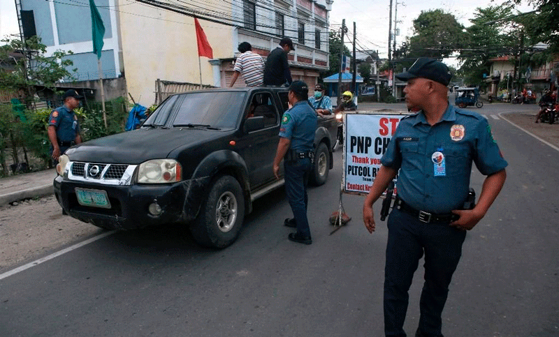 Filipinas: matan a tiros a un gobernador y a otras cinco personas