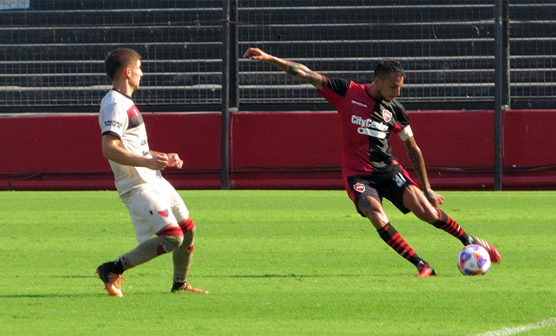 Newell’s erró un penal y perdió contra Colón en Reserva