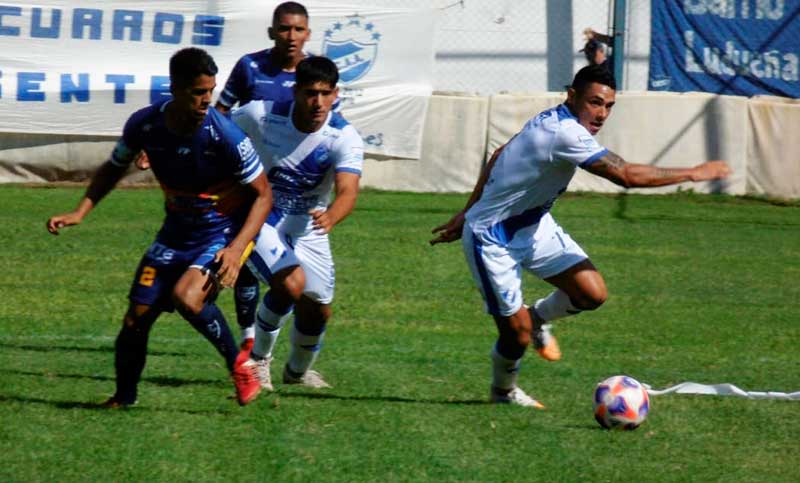 Argentino consiguió su primera victoria en la Primera D