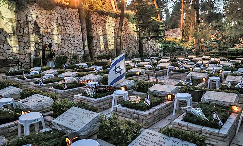 Israel recuerda a sus soldados caídos en medio de profundas divisiones y una alta violencia