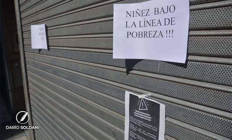 Trabajadores de la Subsecretaría de Niñez exigen pase a planta y fin de la precarización laboral
