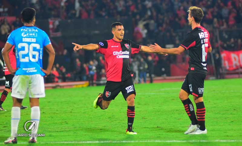 Newell’s derrotó a Blooming por 3 a 0 y tiene puntaje ideal en la Sudamericana