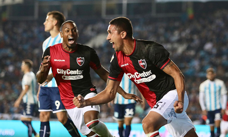 Newell’s jugó un partidazo y venció 1 a 0 a Racing en Avellaneda