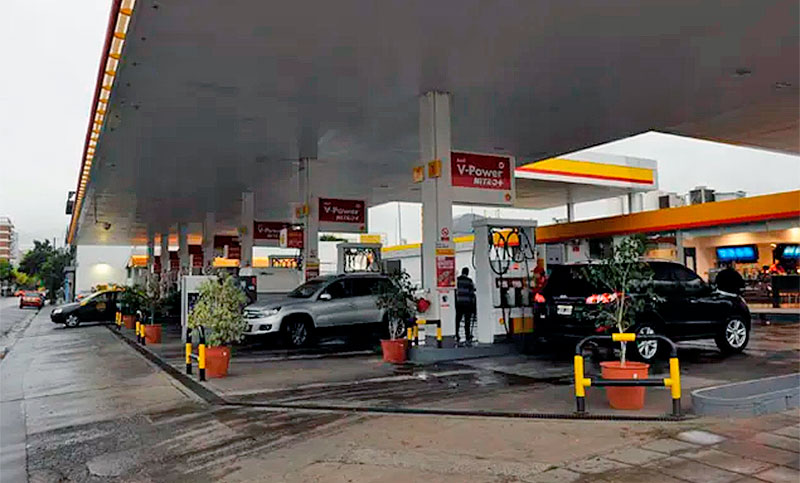 Estaciones de servicio cerraron en solidaridad con el playero asesinado en la verdulería