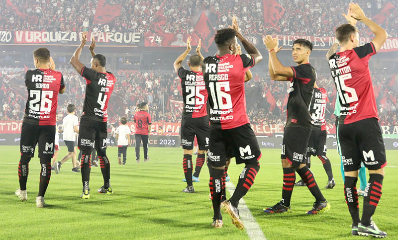 Newell’s recibe a Santos en busca de una victoria que le abra las puertas de la clasificación