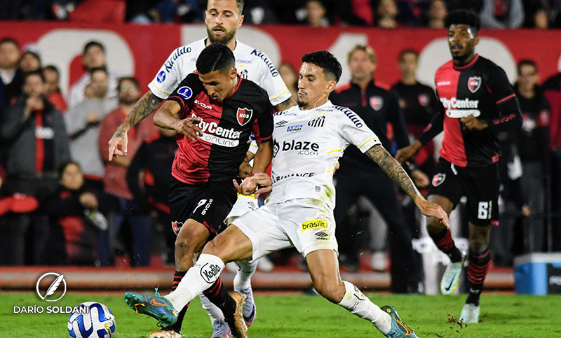 Newell’s fue efectivo, derrotó a Santos y se consolida puntero en la Sudamericana