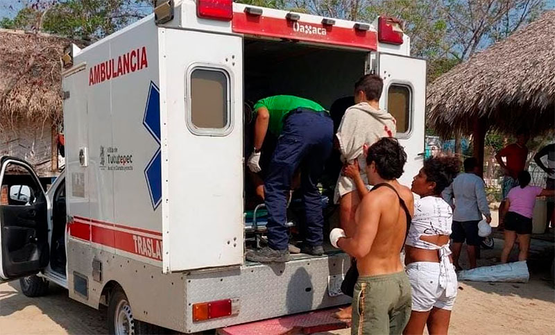 Atacan a machetazos a tres jóvenes argentinos en la costa mexicana de Oaxaca: uno está grave