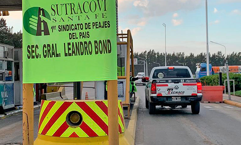 Trabajadores del peaje de la autopista Rosario-Santa Fe levantan barreras durante tres horas por turno