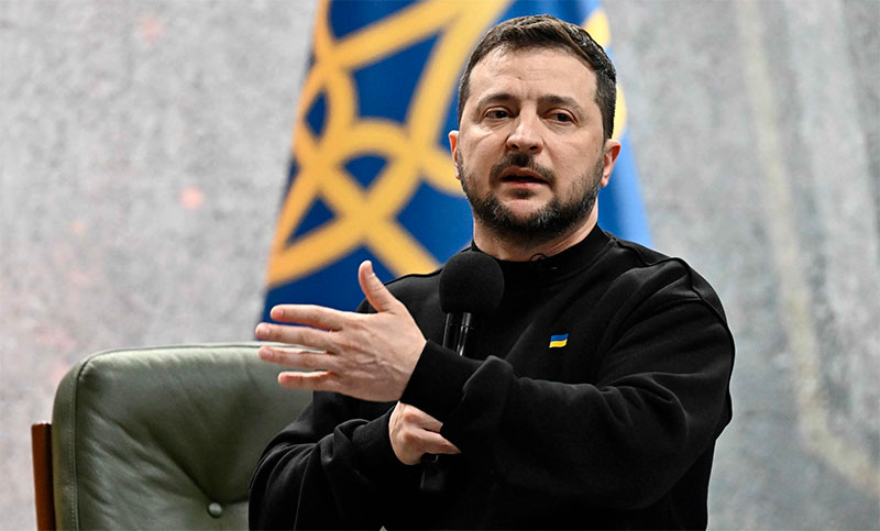 Zelenski niega que Ucrania haya lanzado un ataque con drones contra el Kremlin