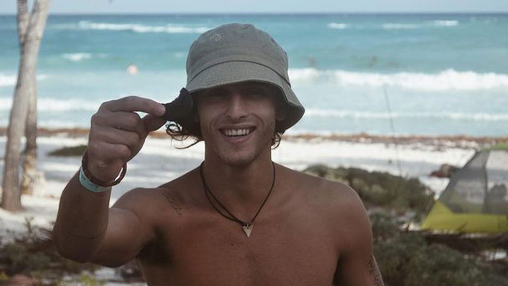 Murió uno de los tres jóvenes argentinos atacados a machetazos en una playa mexicana