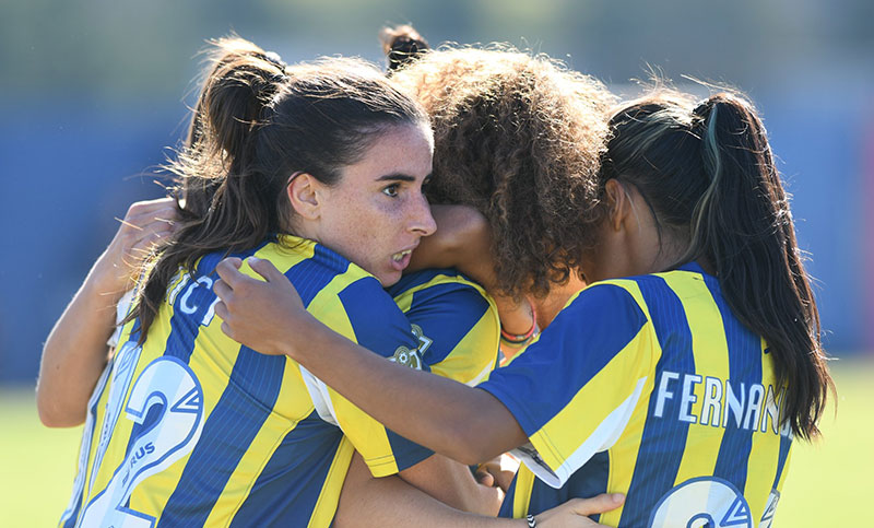 Fútbol femenino: Central le ganó 2 a 0 a San Lorenzo y continúa puntero e invicto
