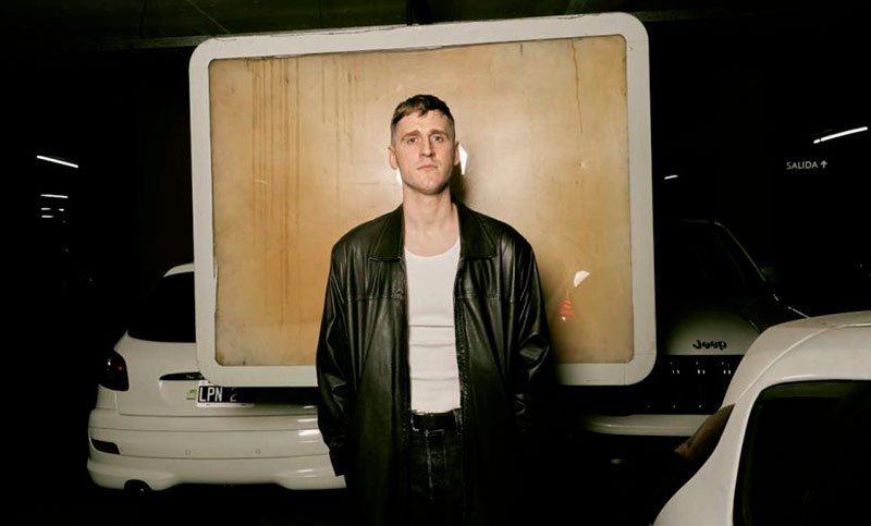 Al ritmo del pop, Louta estrenó su primera canción de 2023