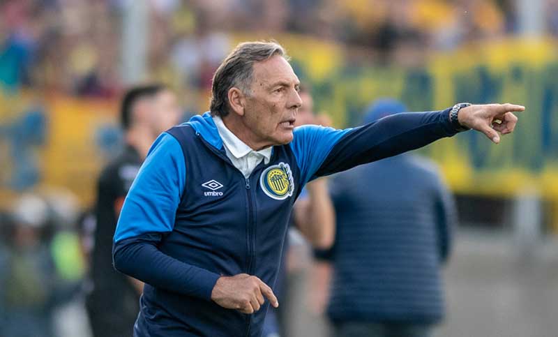 Russo: «La idea es jugar igual de local como de visitante, pero en Argentina es muy difícil»
